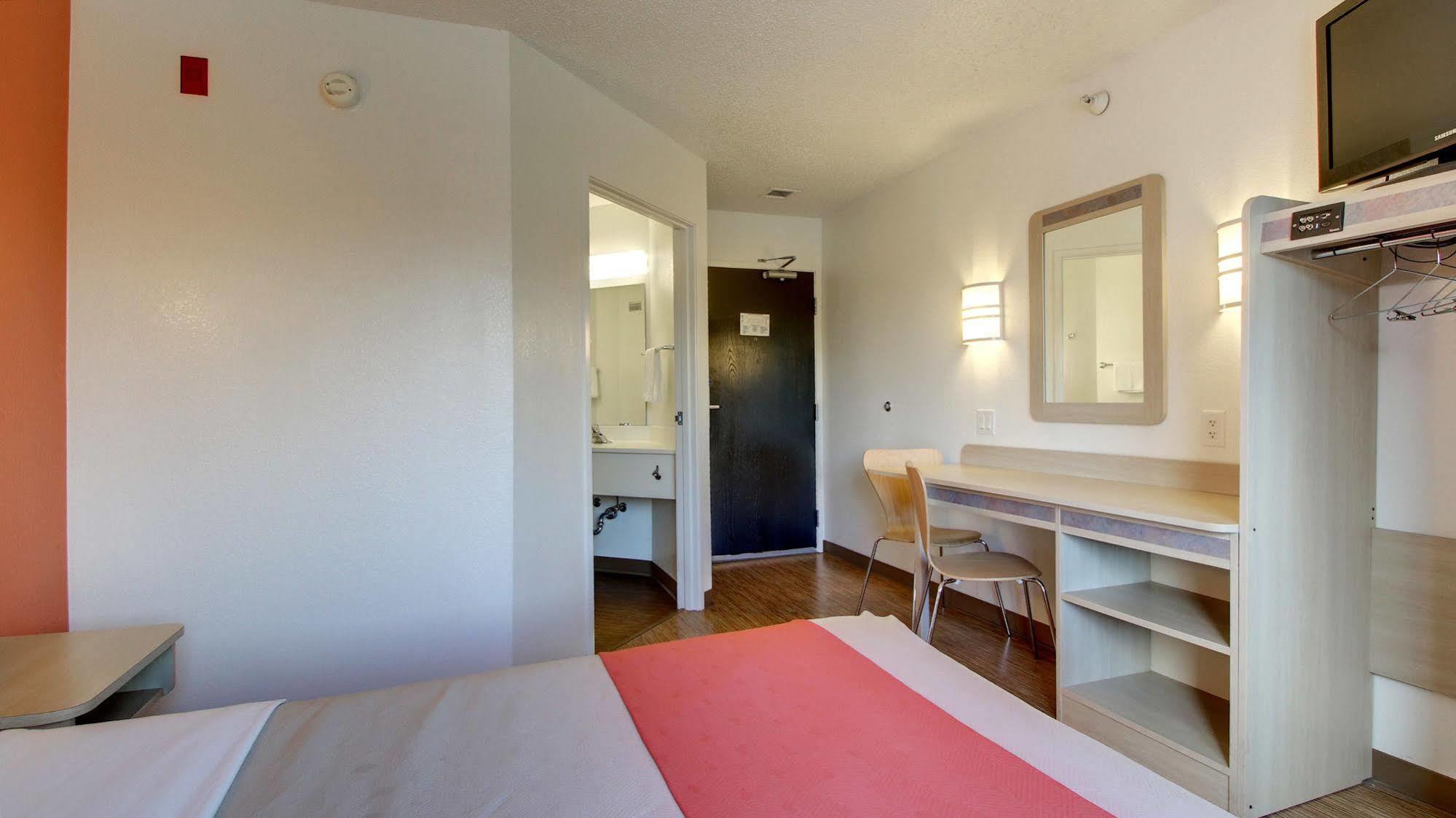 6-springfield, Il 4* Springfield