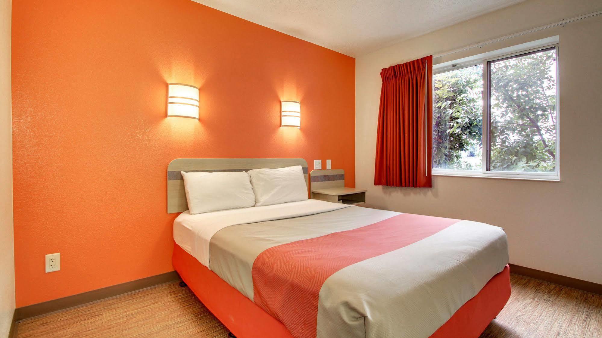 6-springfield, Il Hotel 4*