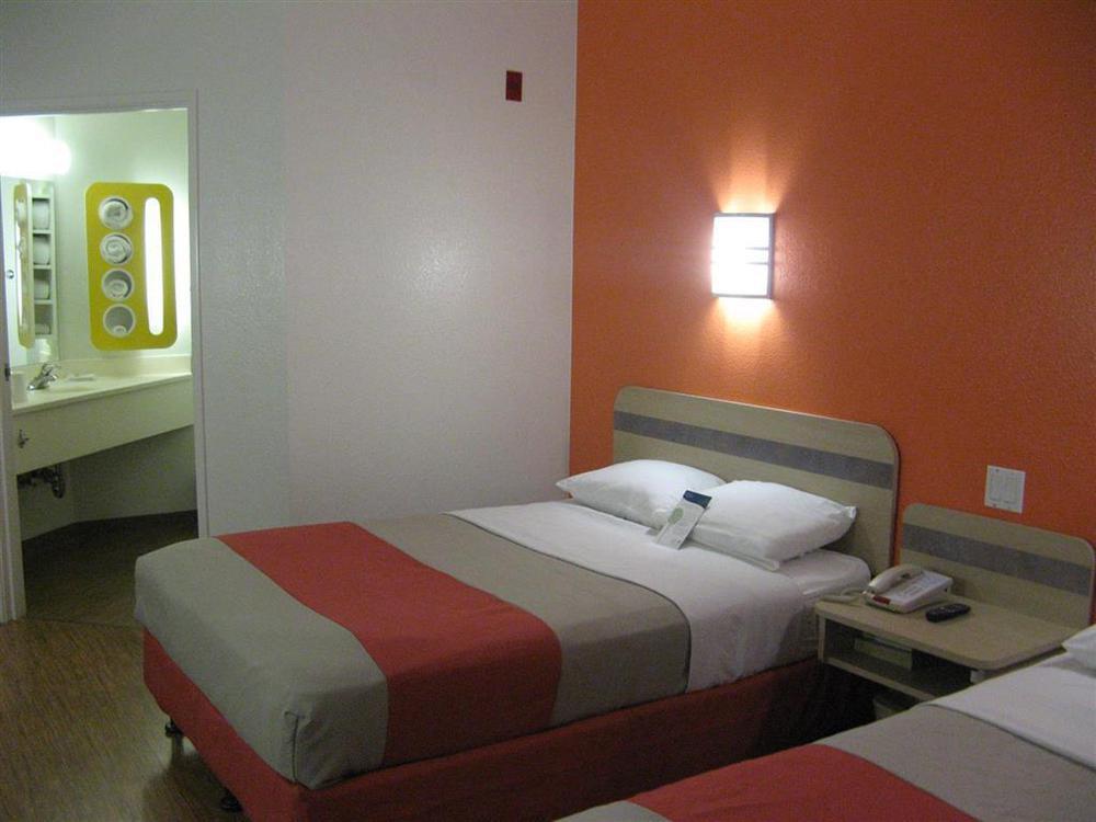6-springfield, Il Hotel 4*